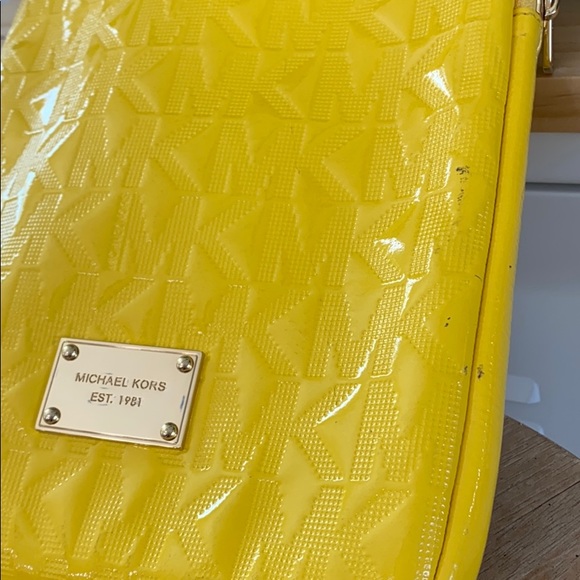 Michael Kors Tablet Case - Picture 6 of 7